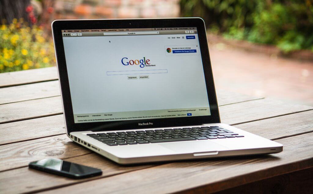 Laptp mit Google.com